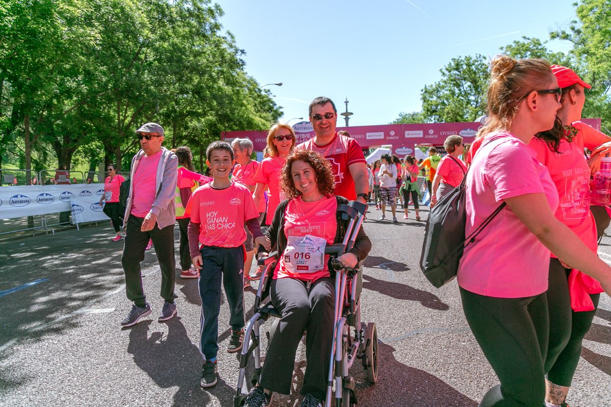 Carrera de la Mujer de Madrid - META, ARCO DERECHO (de 2:20:40 a 2:23:33)