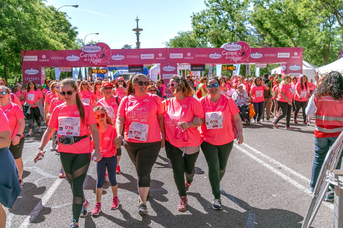Carrera de la Mujer de Madrid - META, ARCO DERECHO (de 2:17:52 a 2:20:31)