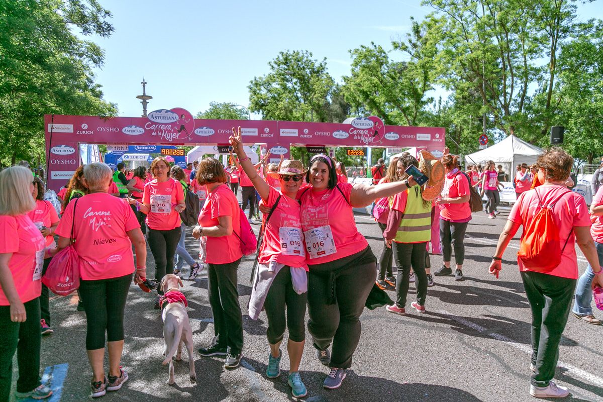 Carrera de la Mujer de Madrid - META, ARCO DERECHO (de 2:20:40 a 2:23:33)