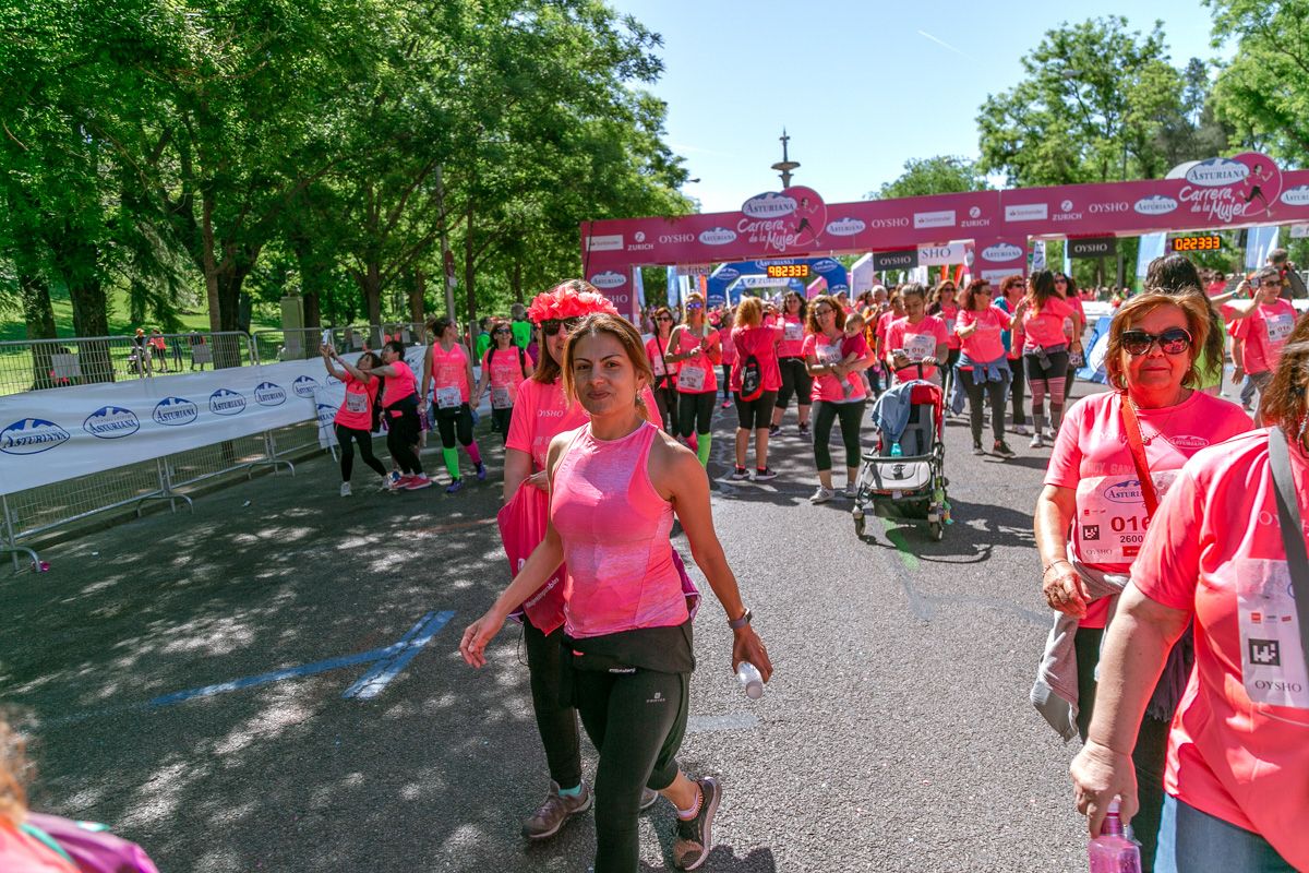 Carrera de la Mujer de Madrid - META, ARCO DERECHO (de 2:20:40 a 2:23:33)