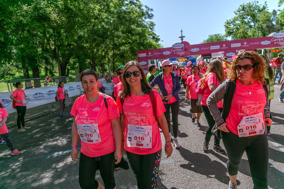 Carrera de la Mujer de Madrid - META, ARCO DERECHO (de 2:20:40 a 2:23:33)