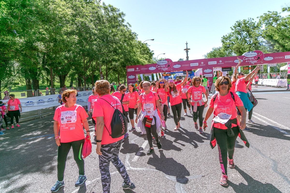 Carrera de la Mujer de Madrid - META, ARCO DERECHO (de 2:20:40 a 2:23:33)