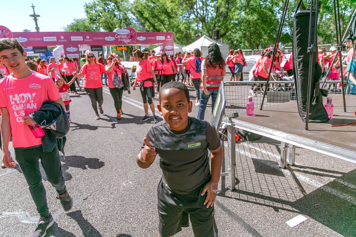 Carrera de la Mujer de Madrid - META, ARCO DERECHO (de 2:27:50 a 2:30:17)