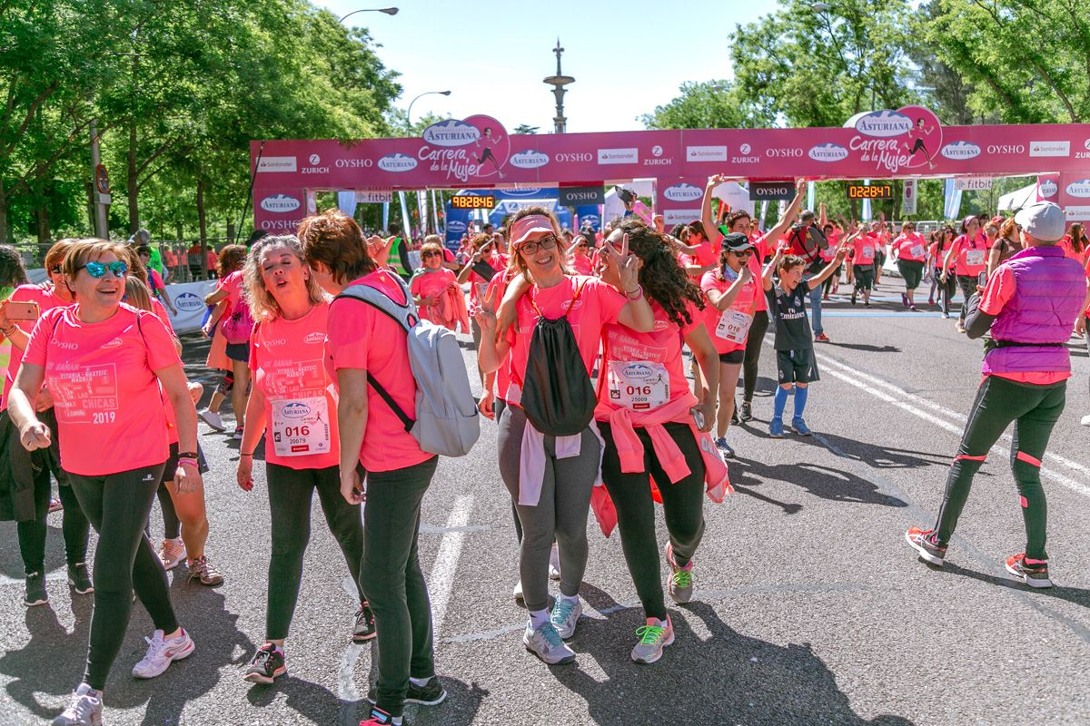 Carrera de la Mujer de Madrid - META, ARCO DERECHO (de 2:27:50 a 2:30:17)