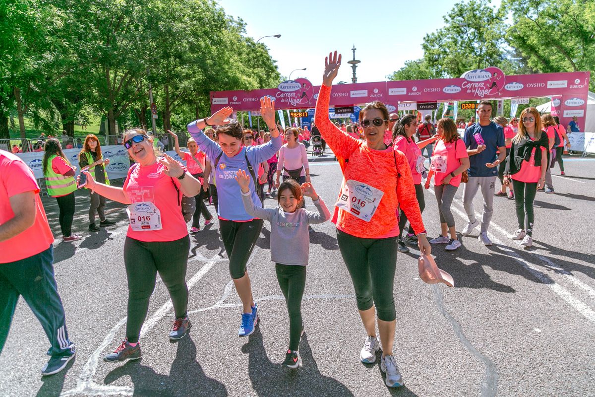 Carrera de la Mujer de Madrid - META, ARCO DERECHO (de 2:27:50 a 2:30:17)