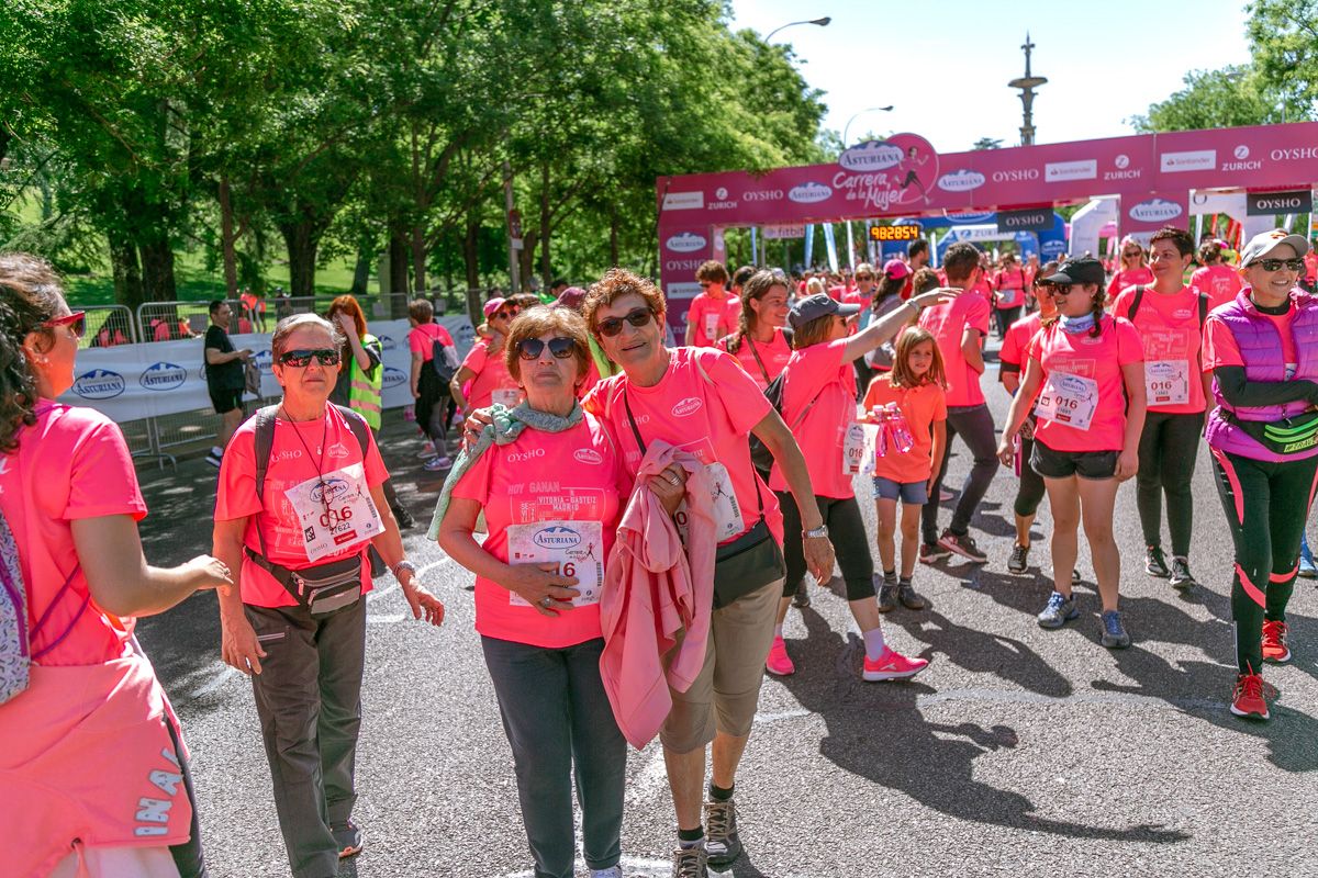 Carrera de la Mujer de Madrid - META, ARCO DERECHO (de 2:27:50 a 2:30:17)