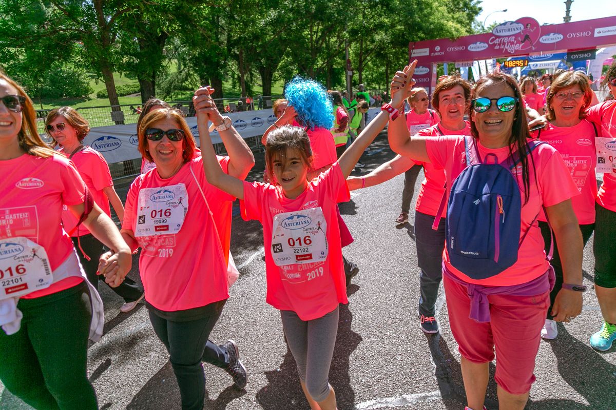 Carrera de la Mujer de Madrid - META, ARCO DERECHO (de 2:27:50 a 2:30:17)