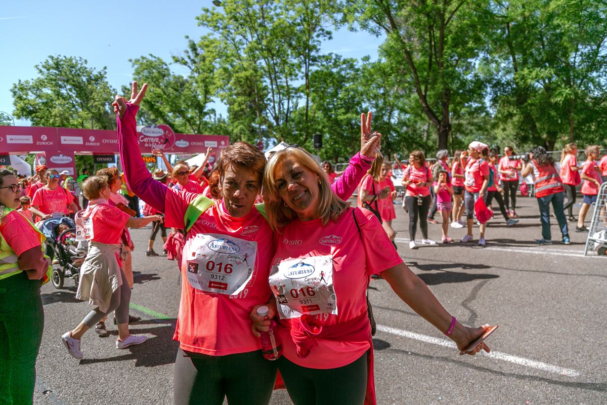 Carrera de la Mujer de Madrid - META, ARCO DERECHO (de 2:30:20 a 2:32:00)