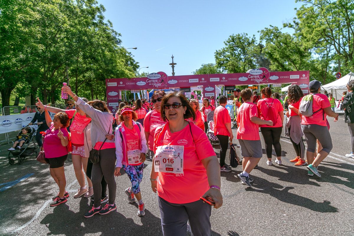 Carrera de la Mujer de Madrid - META, ARCO DERECHO (de 2:32:01 a FINAL)