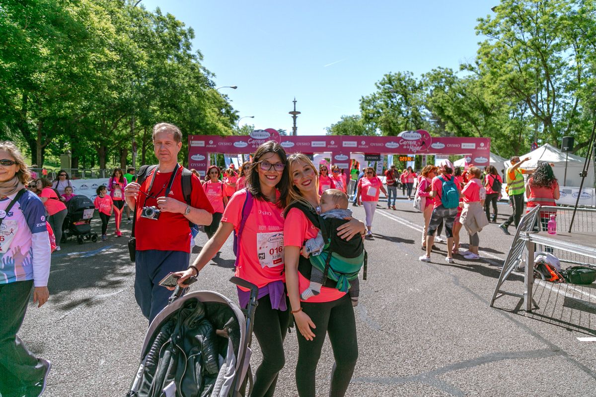 Carrera de la Mujer de Madrid - META, ARCO DERECHO (de 2:30:20 a 2:32:00)
