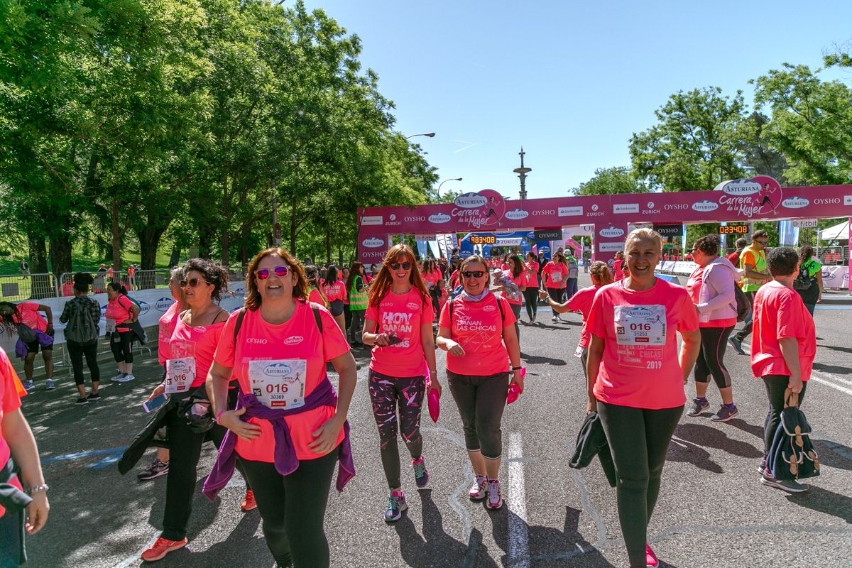 Carrera de la Mujer de Madrid - META, ARCO DERECHO (de 2:32:01 a FINAL)