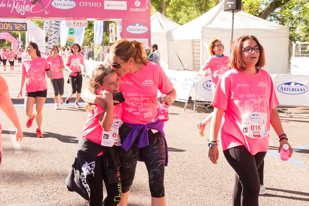Carrera de la Mujer de Madrid - META, ARCO IZQUIERDO (de 1:18:03 a 1:20:19)