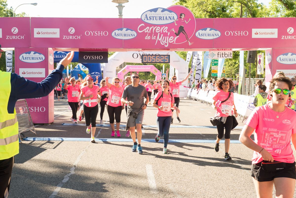 Carrera de la Mujer de Madrid - META, ARCO IZQUIERDO (de 1:18:03 a 1:20:19)