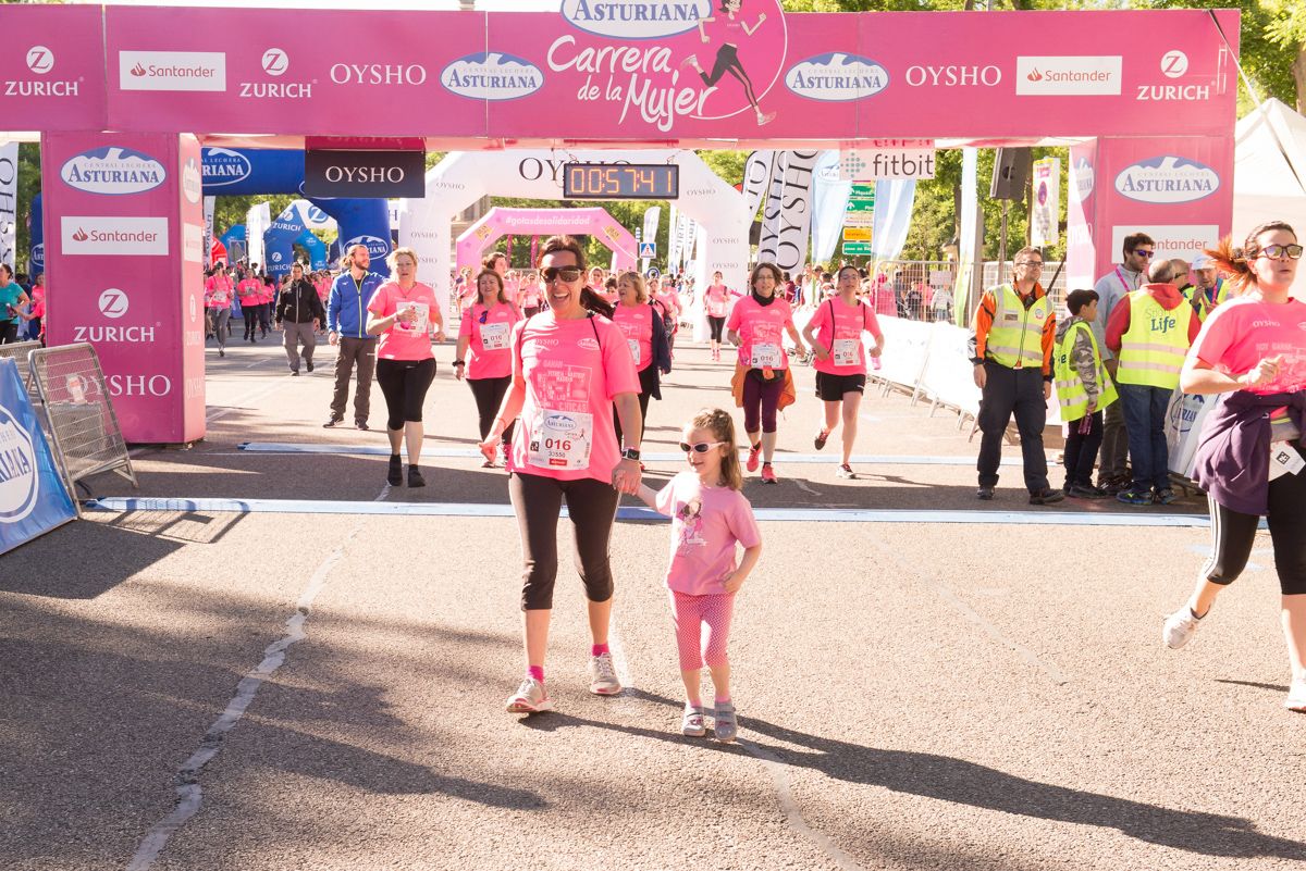 Carrera de la Mujer de Madrid - META, ARCO IZQUIERDO (de 1:18:03 a 1:20:19)
