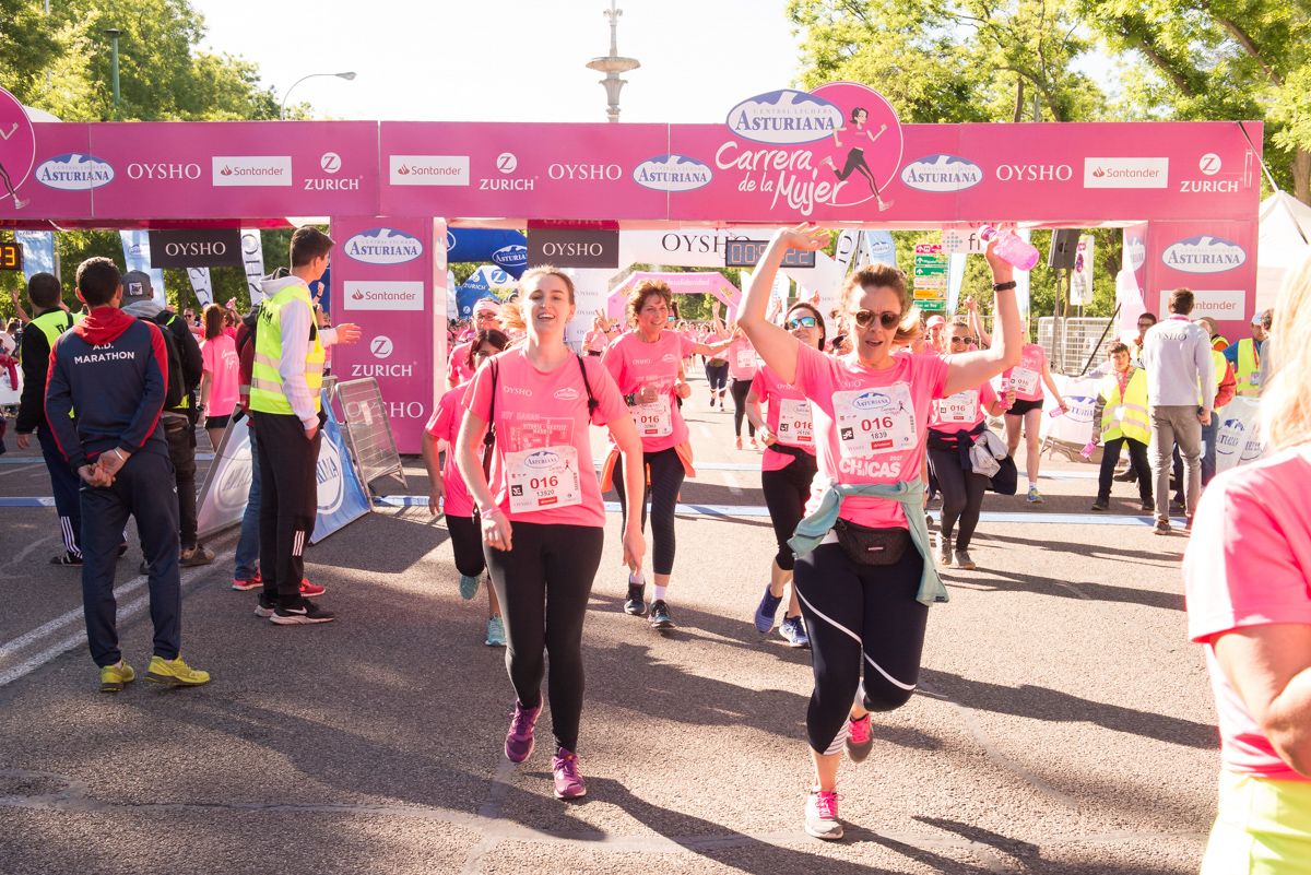 Carrera de la Mujer de Madrid - META, ARCO IZQUIERDO (de 1:18:03 a 1:20:19)