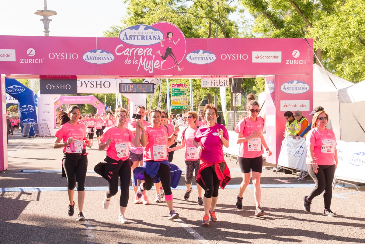 Carrera de la Mujer de Madrid - META, ARCO IZQUIERDO (de 58:46 a 1:01:31)	