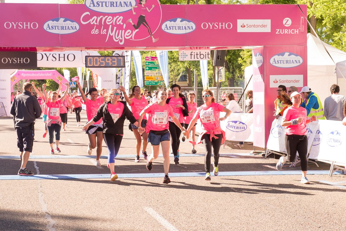 Carrera de la Mujer de Madrid - META, ARCO IZQUIERDO (de 58:46 a 1:01:31)	