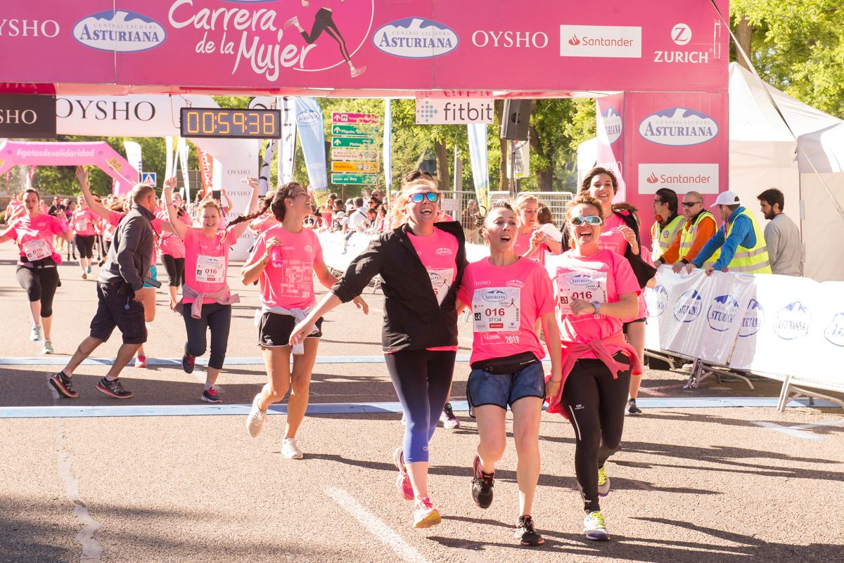 Carrera de la Mujer de Madrid - META, ARCO IZQUIERDO (de 58:46 a 1:01:31)	