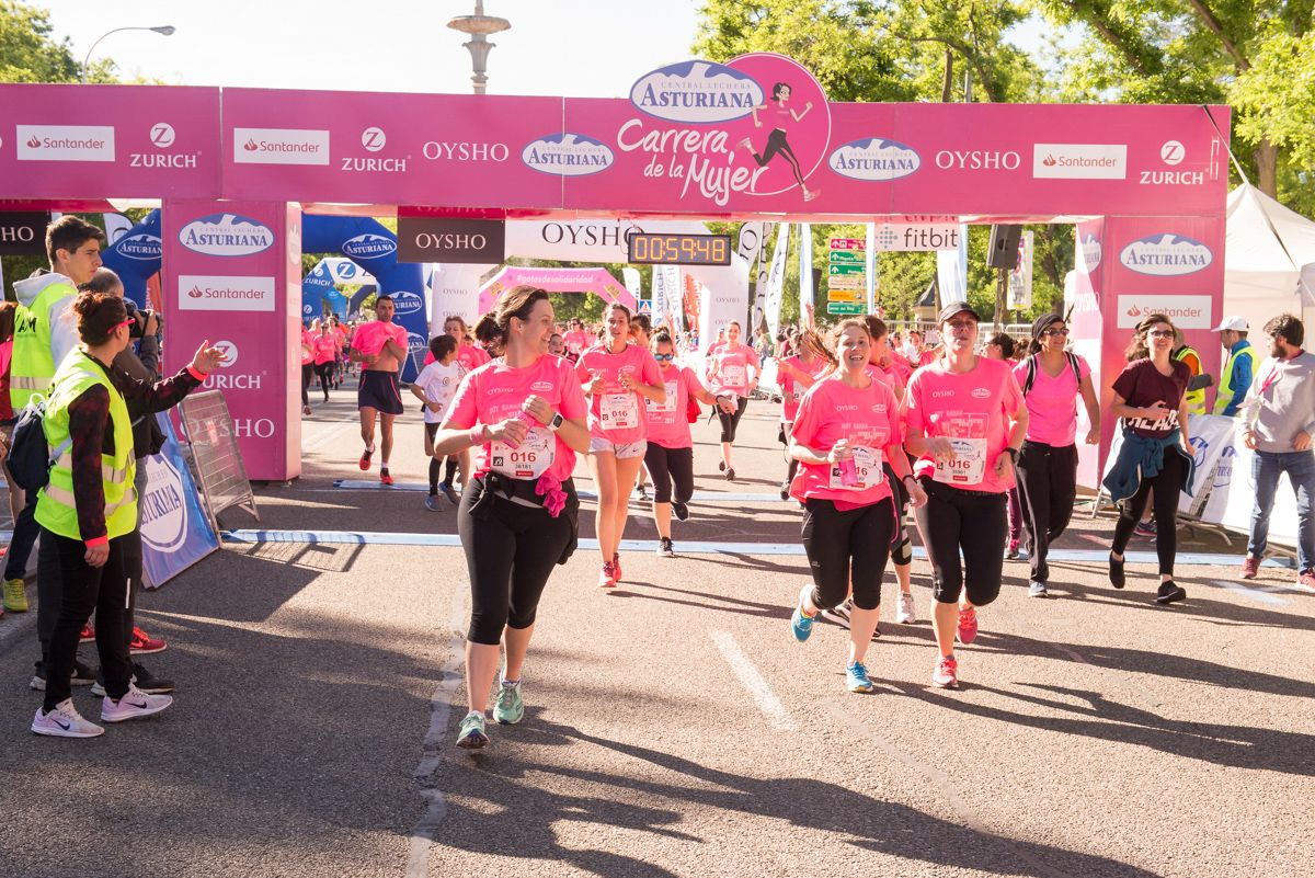 Carrera de la Mujer de Madrid - META, ARCO IZQUIERDO (de 58:46 a 1:01:31)	