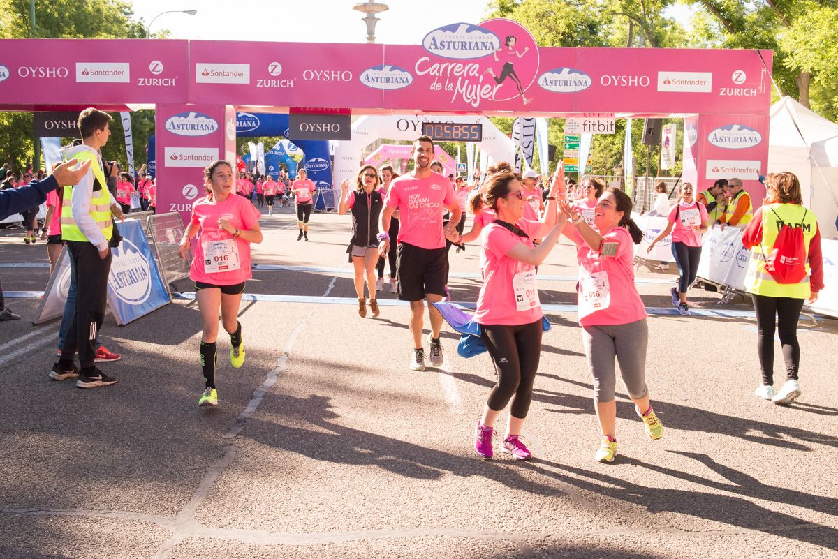 Carrera de la Mujer de Madrid - META, ARCO IZQUIERDO (de 58:46 a 1:01:31)	