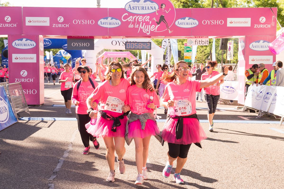 Carrera de la Mujer de Madrid - META, ARCO IZQUIERDO (de 1:18:03 a 1:20:19)
