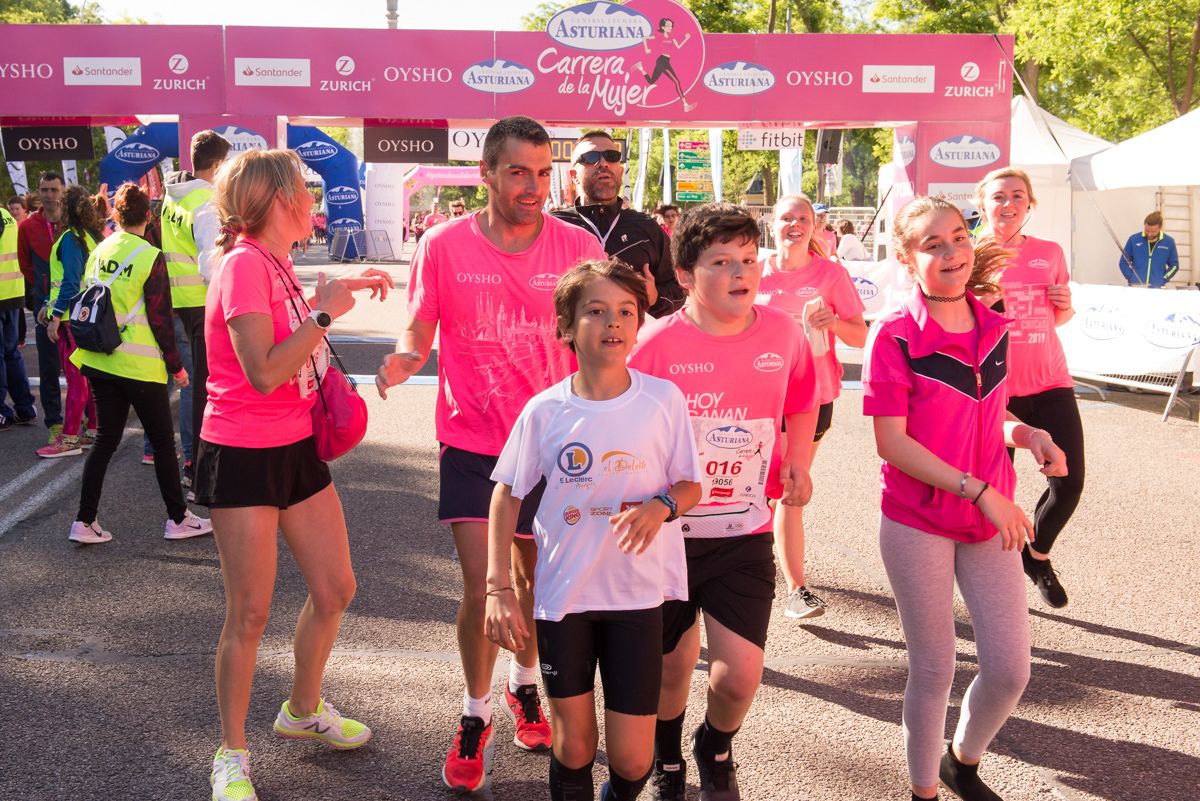 Carrera de la Mujer de Madrid - META, ARCO IZQUIERDO (de 58:46 a 1:01:31)	