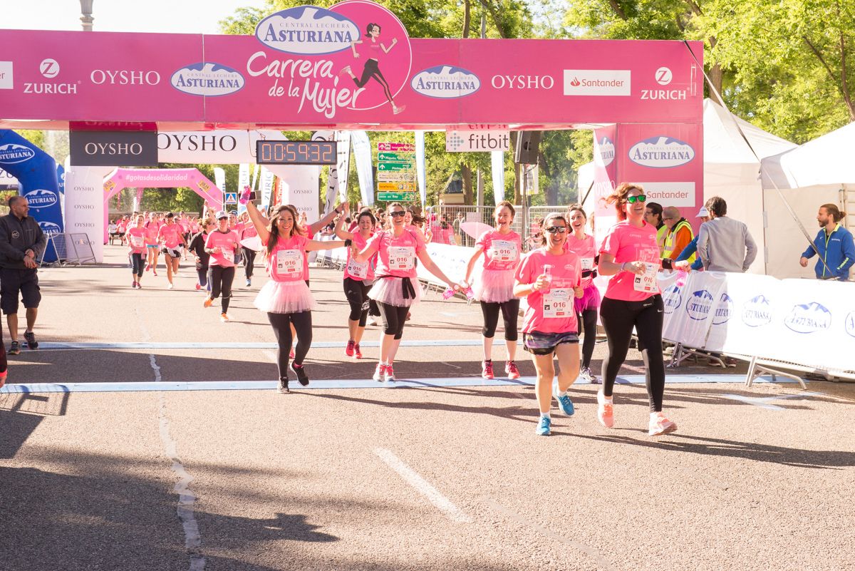 Carrera de la Mujer de Madrid - META, ARCO IZQUIERDO (de 58:46 a 1:01:31)	