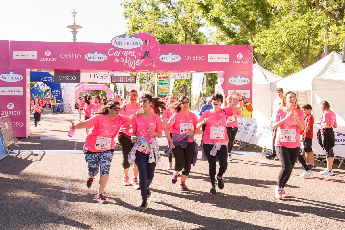 Carrera de la Mujer de Madrid - META, ARCO IZQUIERDO (de 1:00:40 a 1:02:29)	