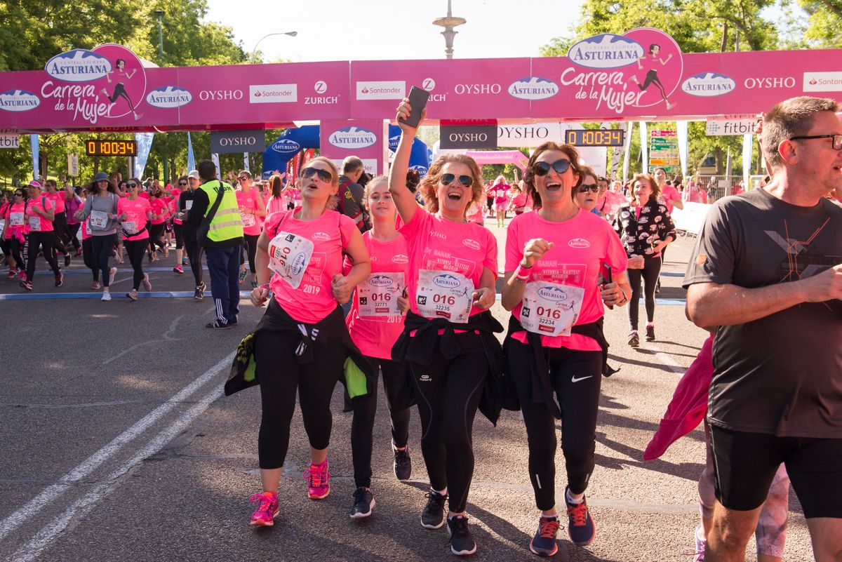 Carrera de la Mujer de Madrid - META, ARCO IZQUIERDO (de 58:46 a 1:01:31)	