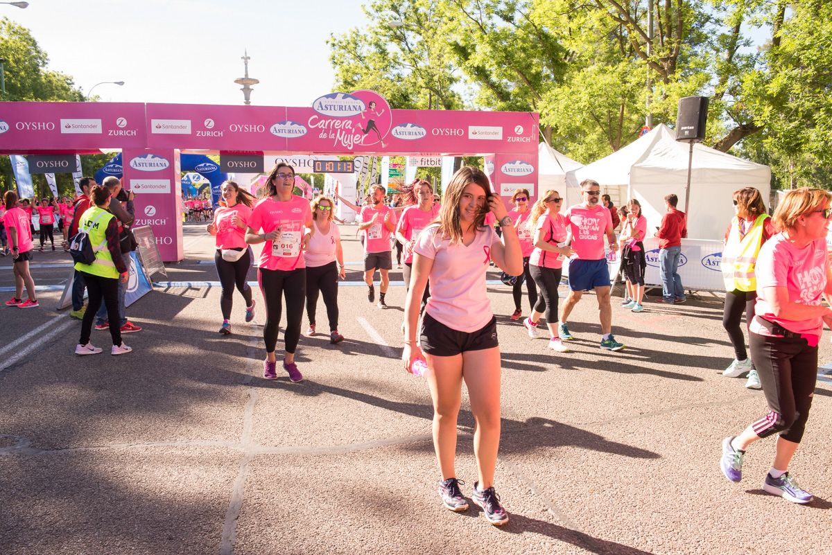 Carrera de la Mujer de Madrid - META, ARCO IZQUIERDO (de 1:00:40 a 1:02:29)	
