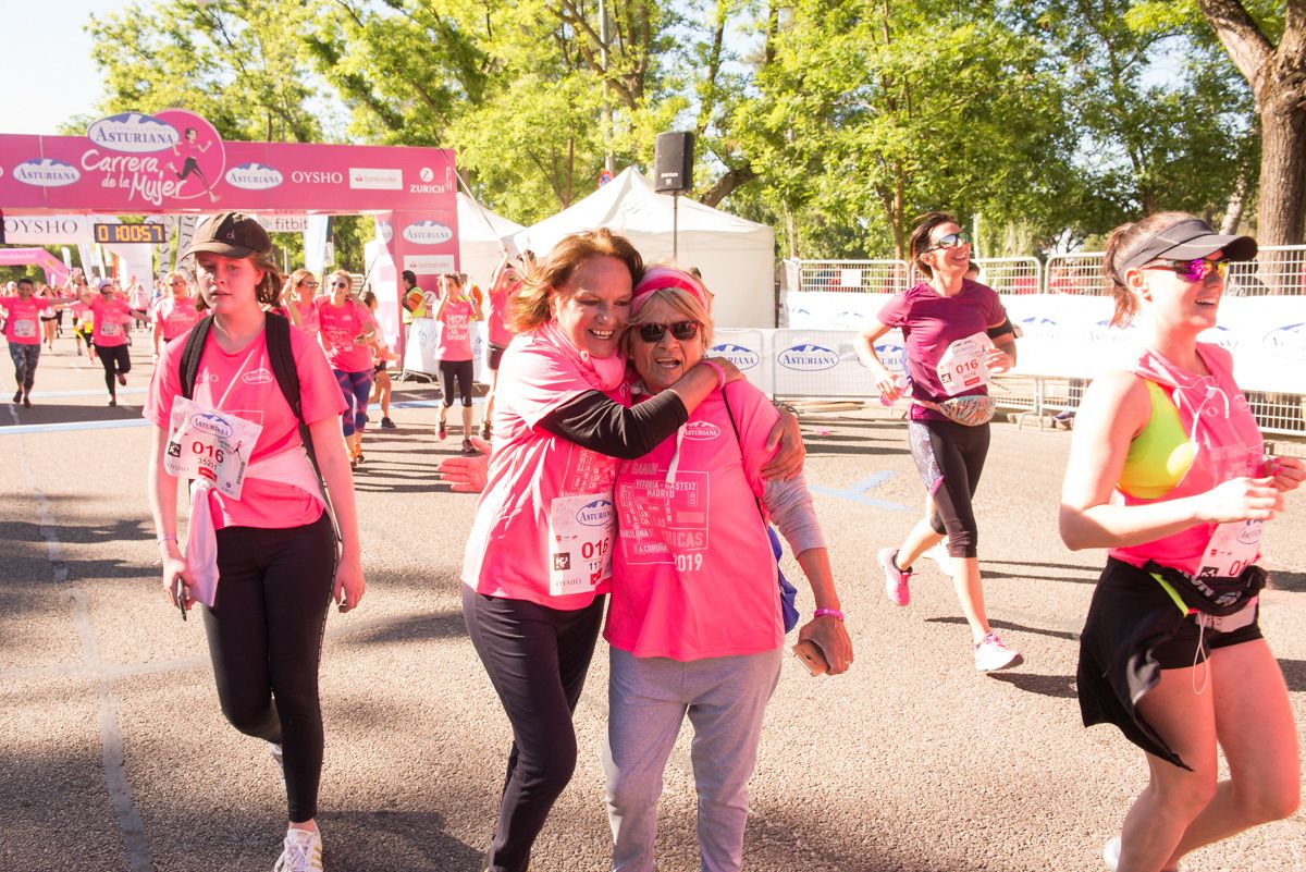 Carrera de la Mujer de Madrid - META, ARCO IZQUIERDO (de 1:00:40 a 1:02:29)	