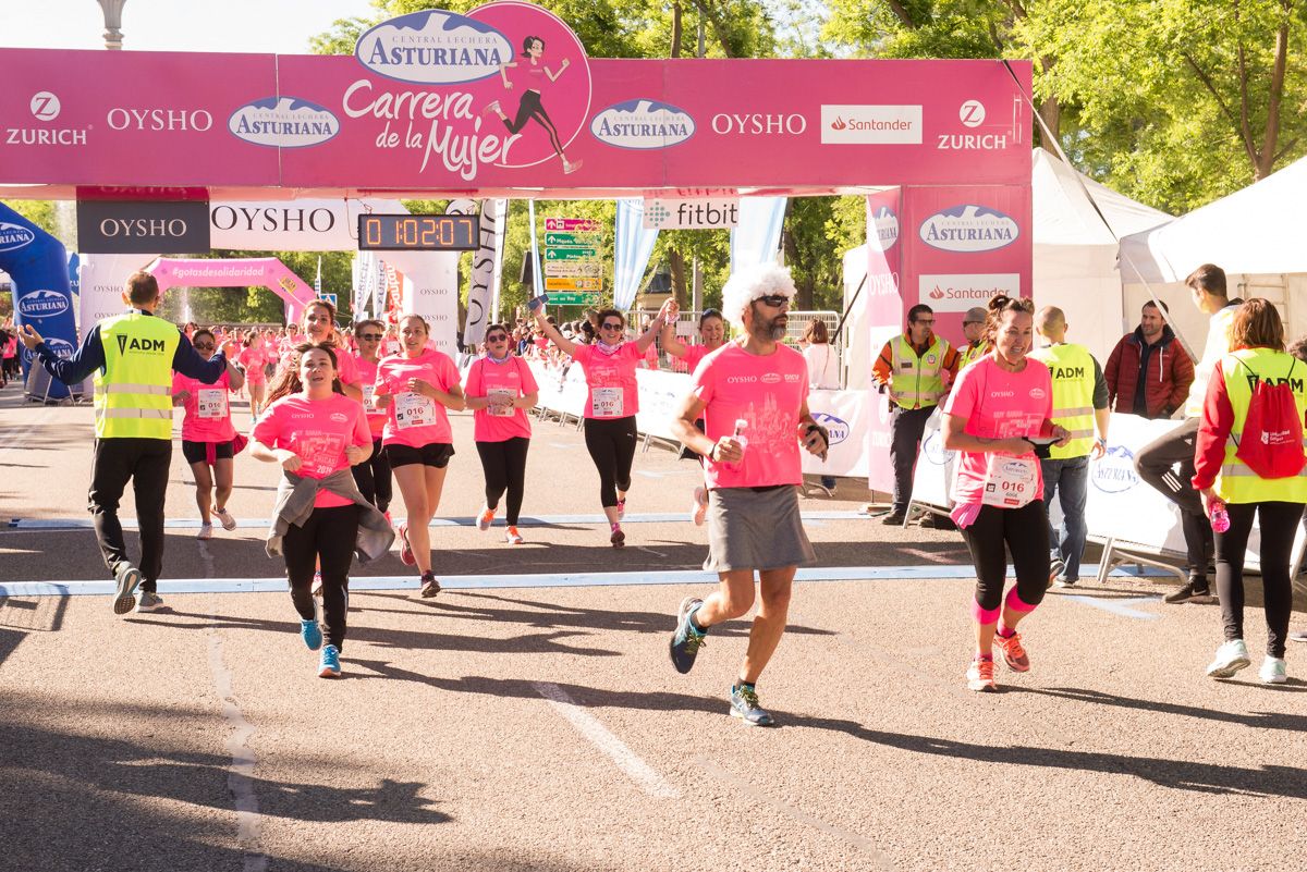 Carrera de la Mujer de Madrid - META, ARCO IZQUIERDO (de 1:00:40 a 1:02:29)	