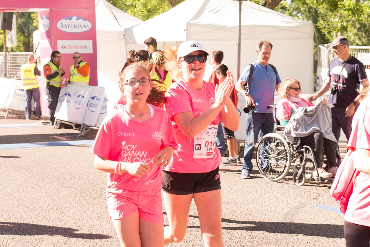 Carrera de la Mujer de Madrid - META, ARCO IZQUIERDO (de 1:00:40 a 1:02:29)	