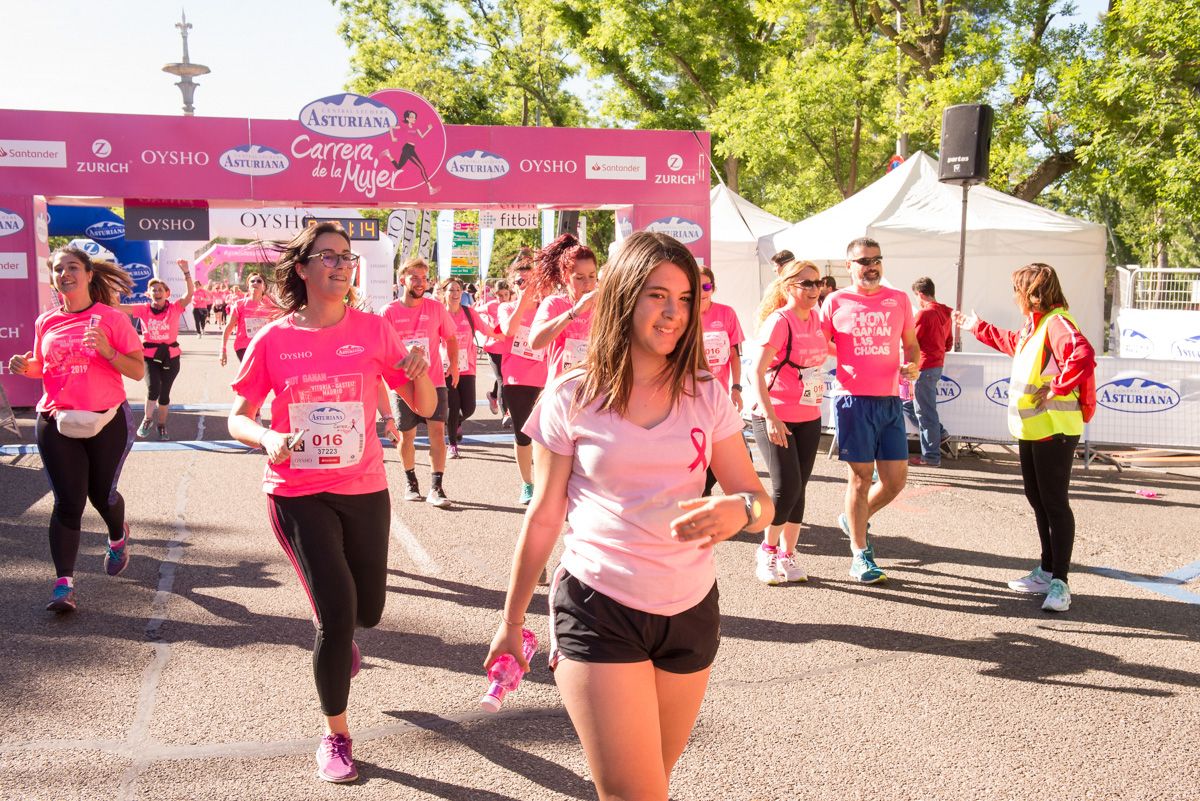 Carrera de la Mujer de Madrid - META, ARCO IZQUIERDO (de 1:00:40 a 1:02:29)	