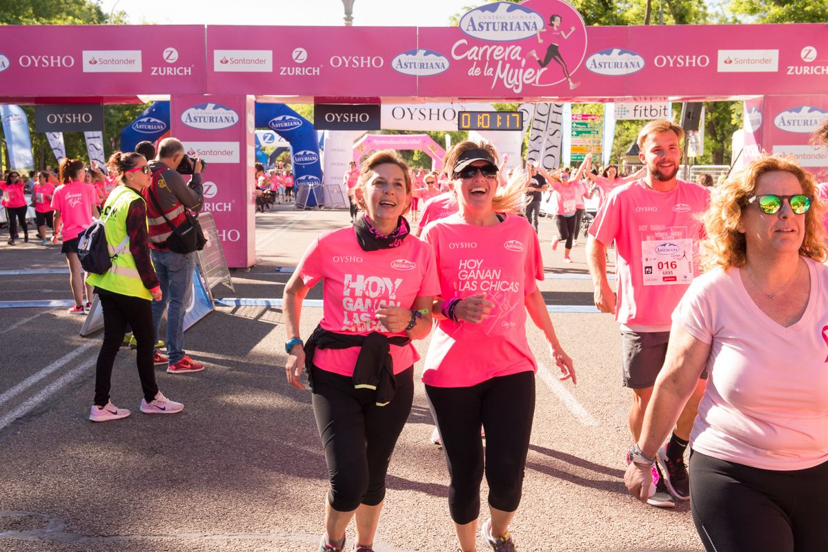 Carrera de la Mujer de Madrid - META, ARCO IZQUIERDO (de 1:00:40 a 1:02:29)	