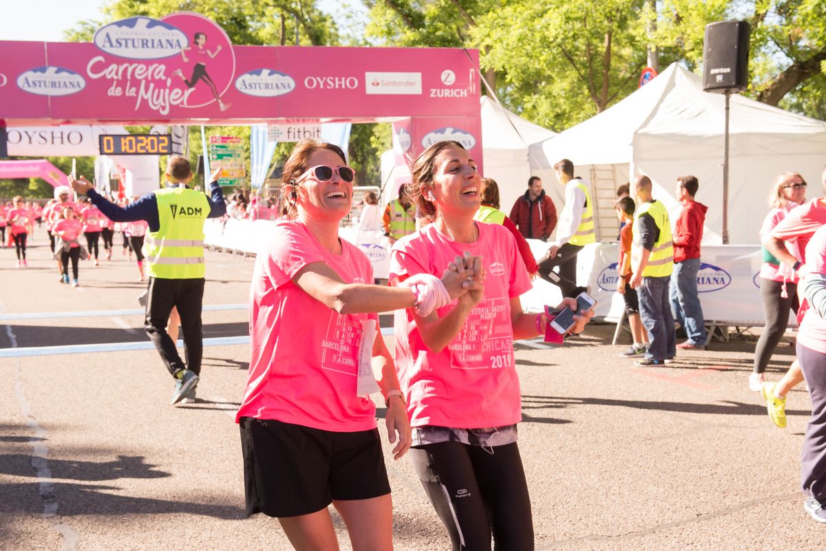 Carrera de la Mujer de Madrid - META, ARCO IZQUIERDO (de 1:00:40 a 1:02:29)	