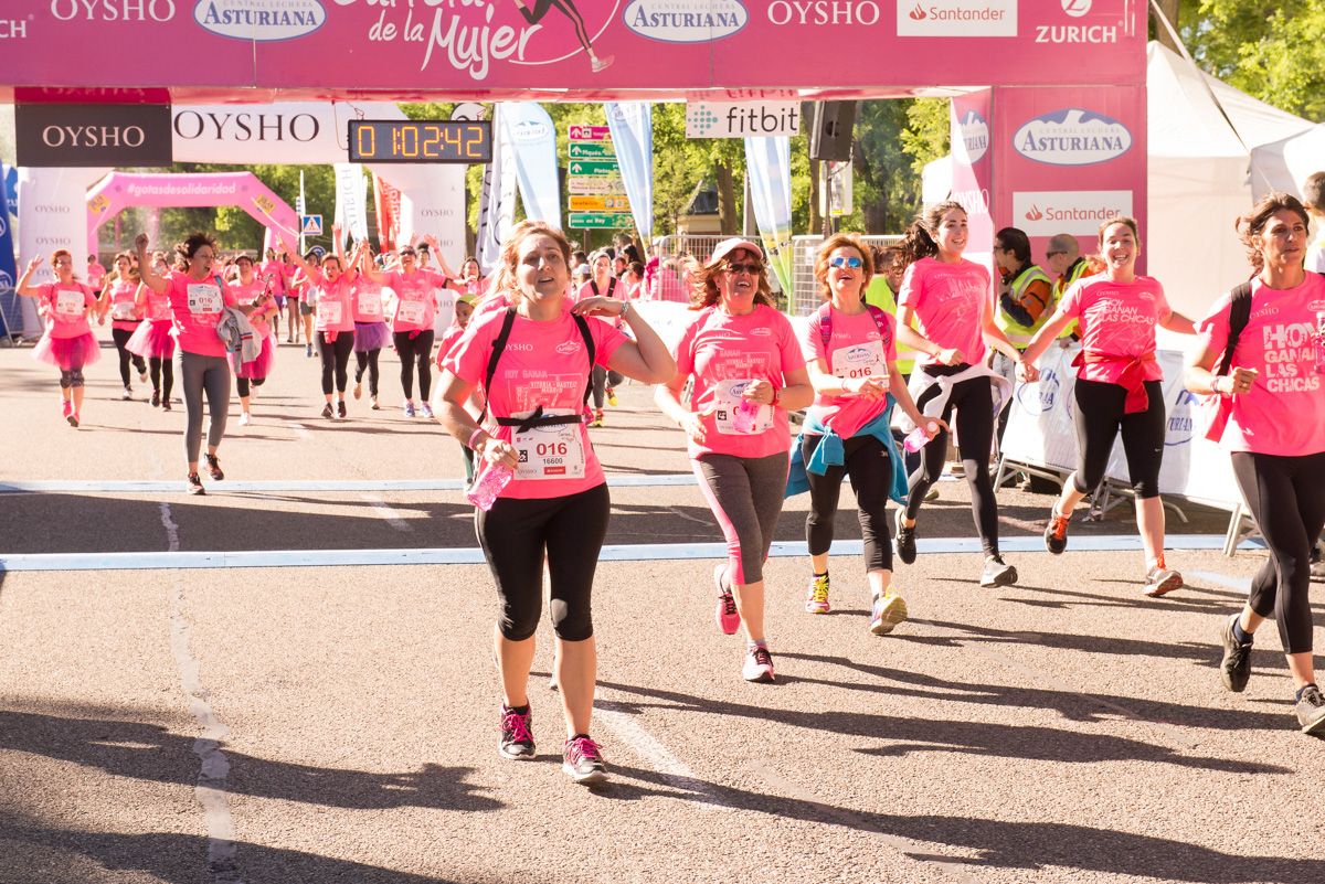 Carrera de la Mujer de Madrid - META, ARCO IZQUIERDO (de 1:02:30 a 1:04:05)