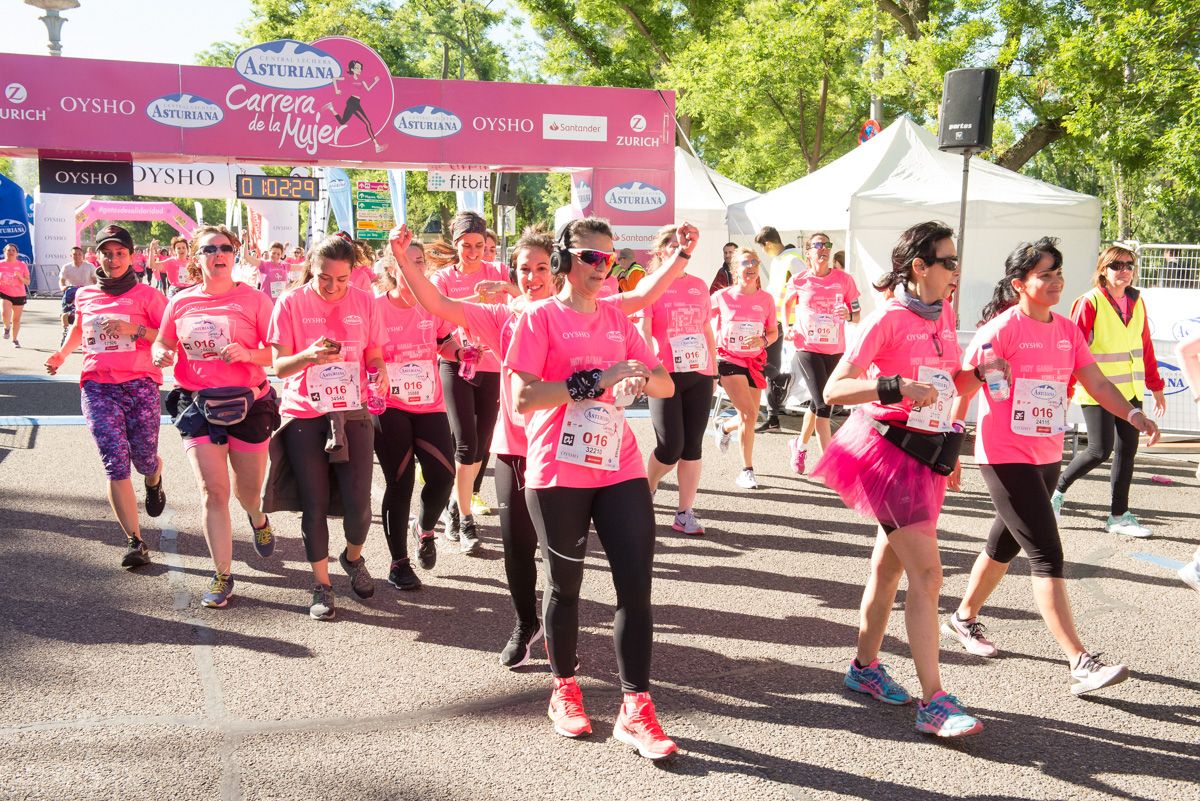 Carrera de la Mujer de Madrid - META, ARCO IZQUIERDO (de 1:00:40 a 1:02:29)	