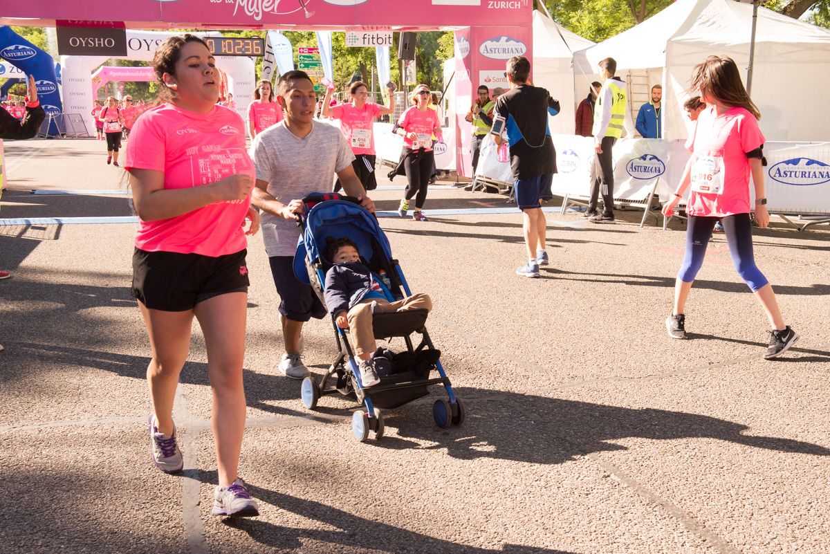 Carrera de la Mujer de Madrid - META, ARCO IZQUIERDO (de 1:02:30 a 1:04:05)