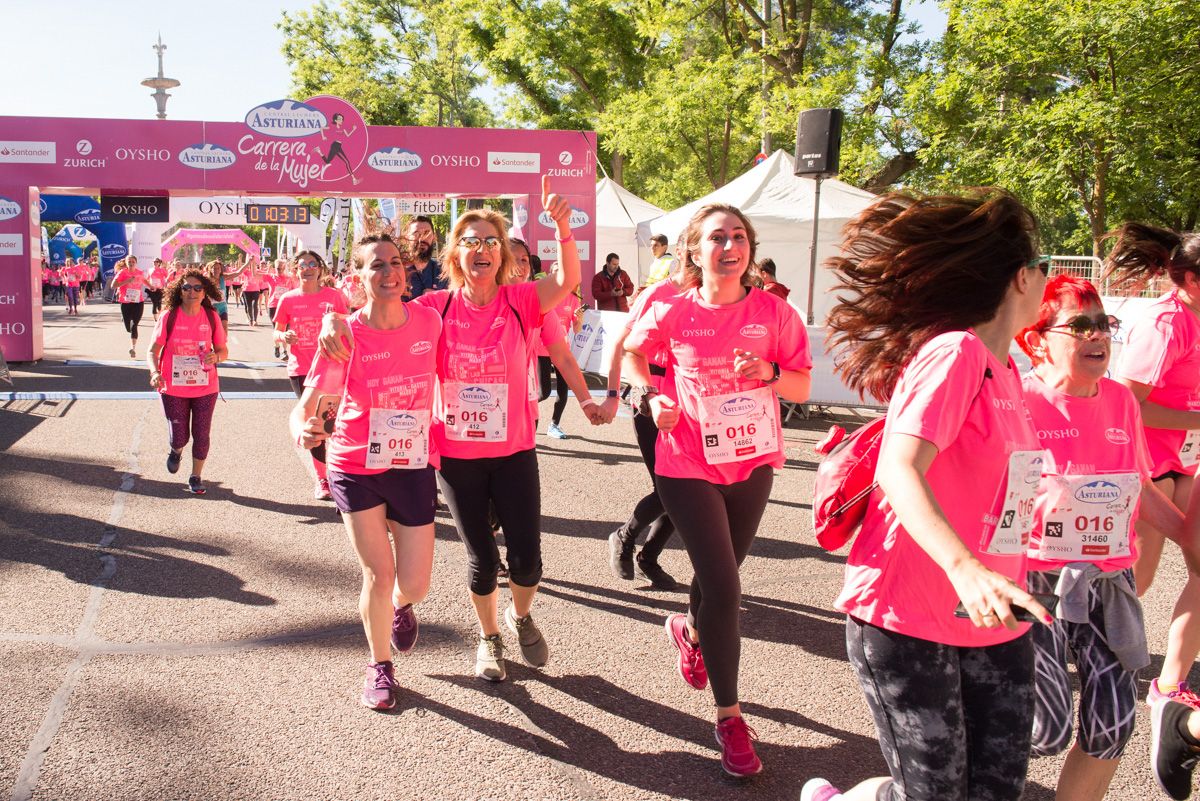 Carrera de la Mujer de Madrid - META, ARCO IZQUIERDO (de 1:02:30 a 1:04:05)