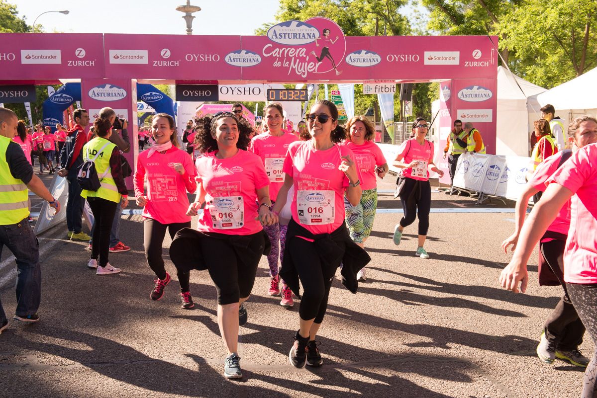 Carrera de la Mujer de Madrid - META, ARCO IZQUIERDO (de 1:02:30 a 1:04:05)