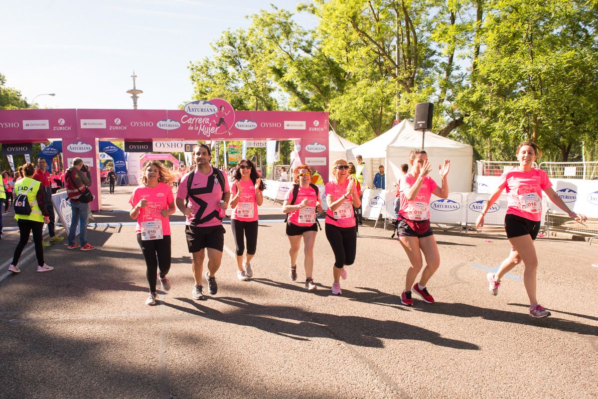 Carrera de la Mujer de Madrid - META, ARCO IZQUIERDO (de 1:02:30 a 1:04:05)
