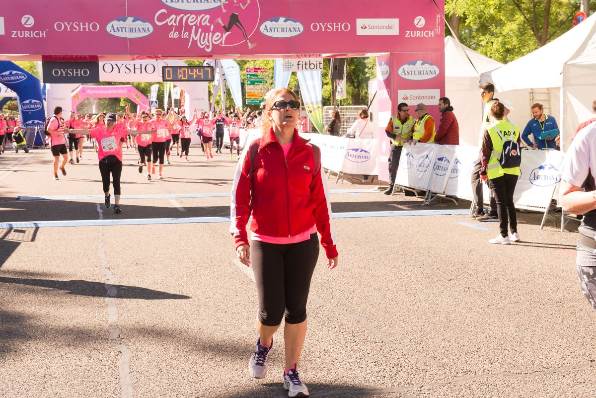 Carrera de la Mujer de Madrid - META, ARCO IZQUIERDO (de 1:04:06 a 1:05:40)