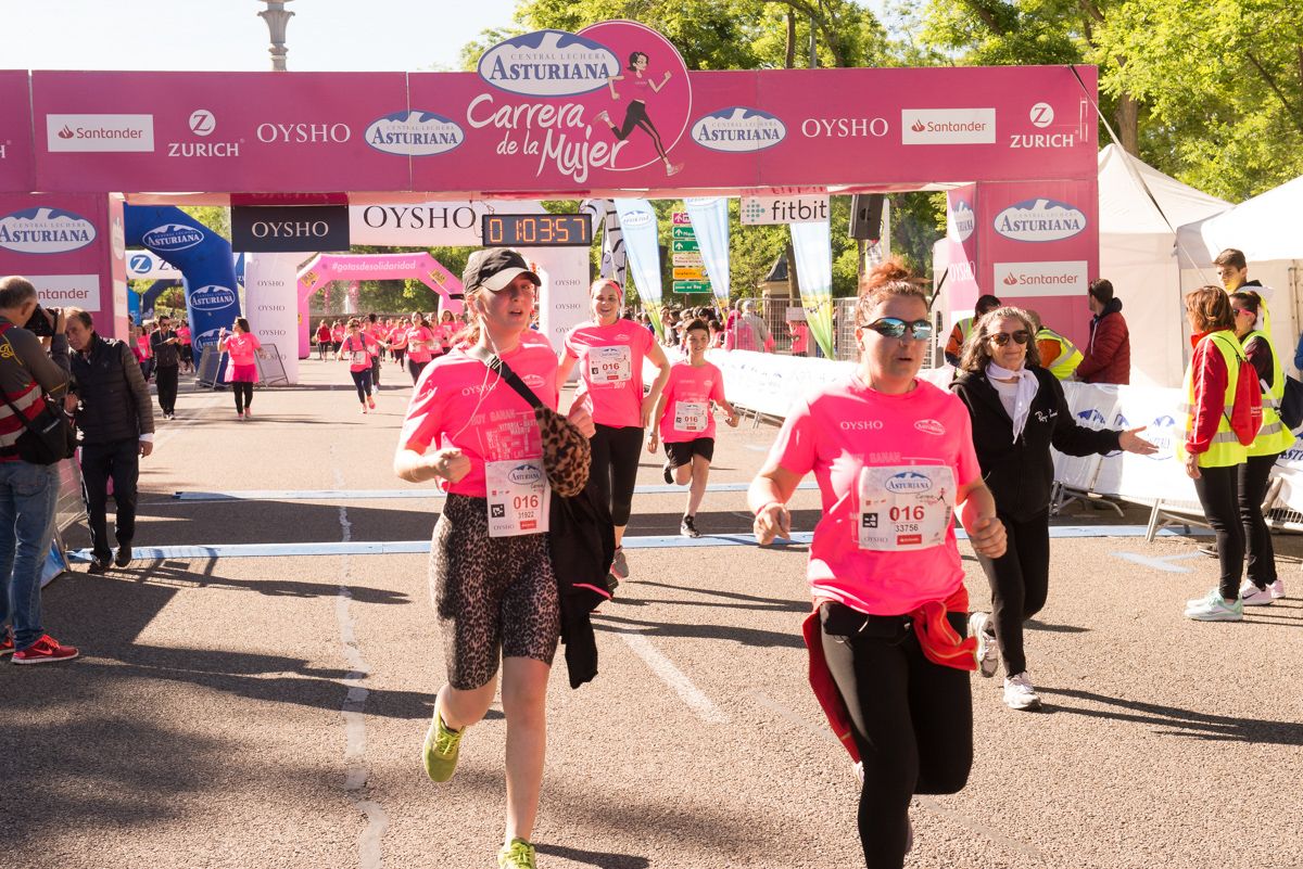 Carrera de la Mujer de Madrid - META, ARCO IZQUIERDO (de 1:02:30 a 1:04:05)