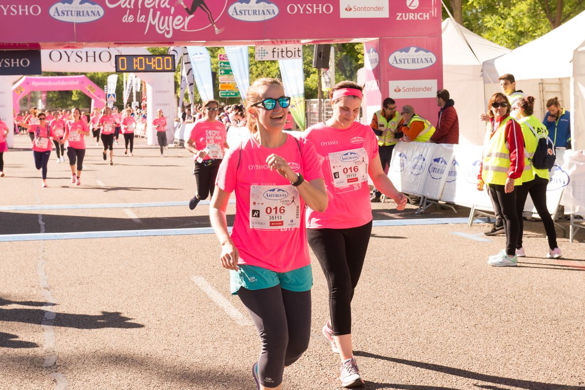 Carrera de la Mujer de Madrid - META, ARCO IZQUIERDO (de 1:02:30 a 1:04:05)