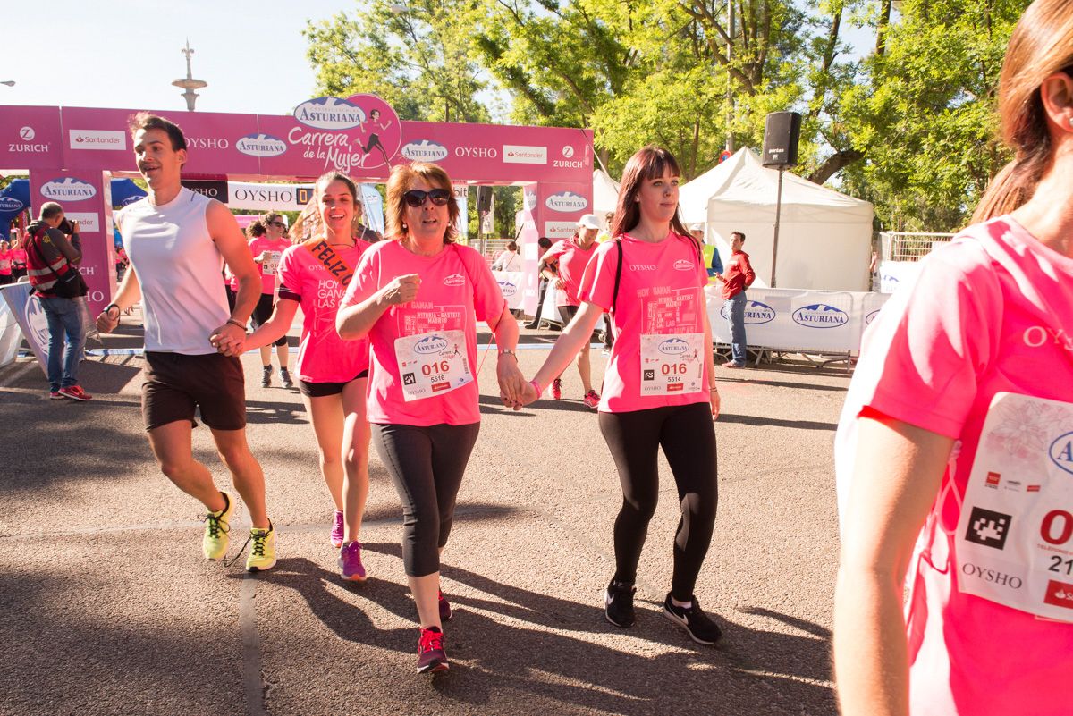 Carrera de la Mujer de Madrid - META, ARCO IZQUIERDO (de 1:04:06 a 1:05:40)
