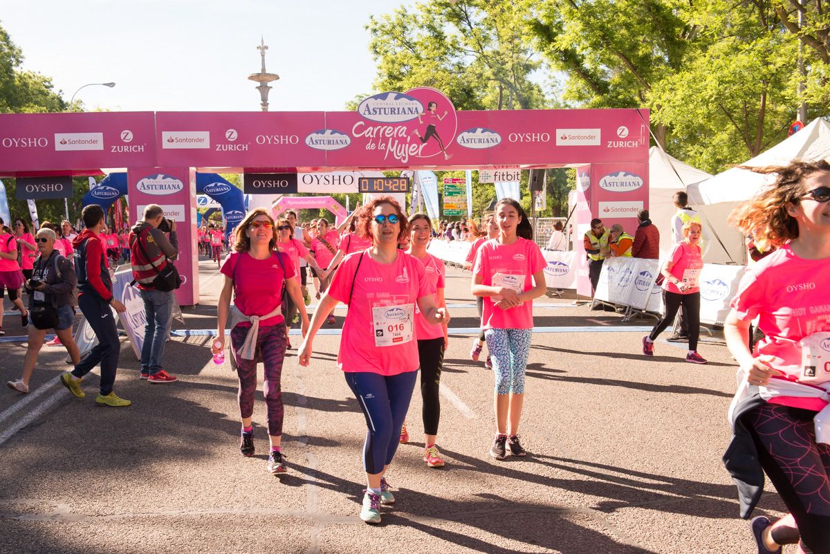 Carrera de la Mujer de Madrid - META, ARCO IZQUIERDO (de 1:04:06 a 1:05:40)