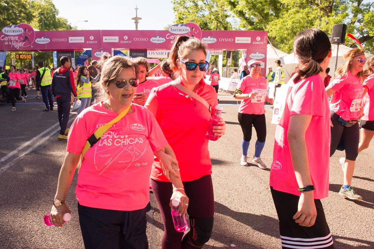Carrera de la Mujer de Madrid - META, ARCO IZQUIERDO (de 1:04:06 a 1:05:40)