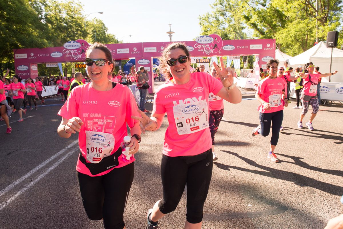 Carrera de la Mujer de Madrid - META, ARCO IZQUIERDO (de 1:04:06 a 1:05:40)