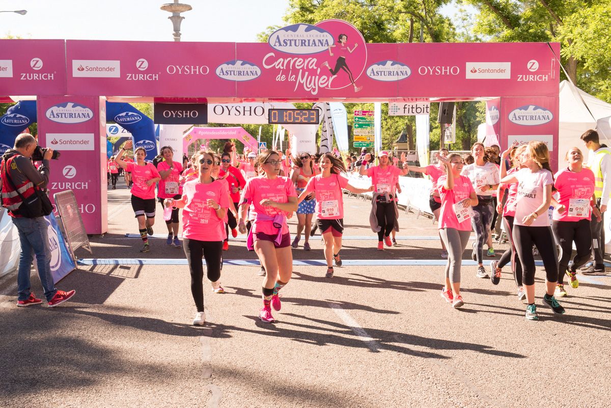Carrera de la Mujer de Madrid - META, ARCO IZQUIERDO (de 1:04:06 a 1:05:40)